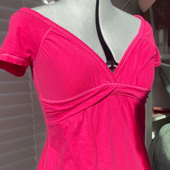 Hollister Fuchsia Short Sleeve Top - Picture 3 of 6